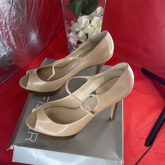 Marc Fisher NIB Size 8.5 - Picture 4 of 6